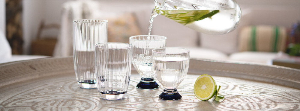 Des verres de table